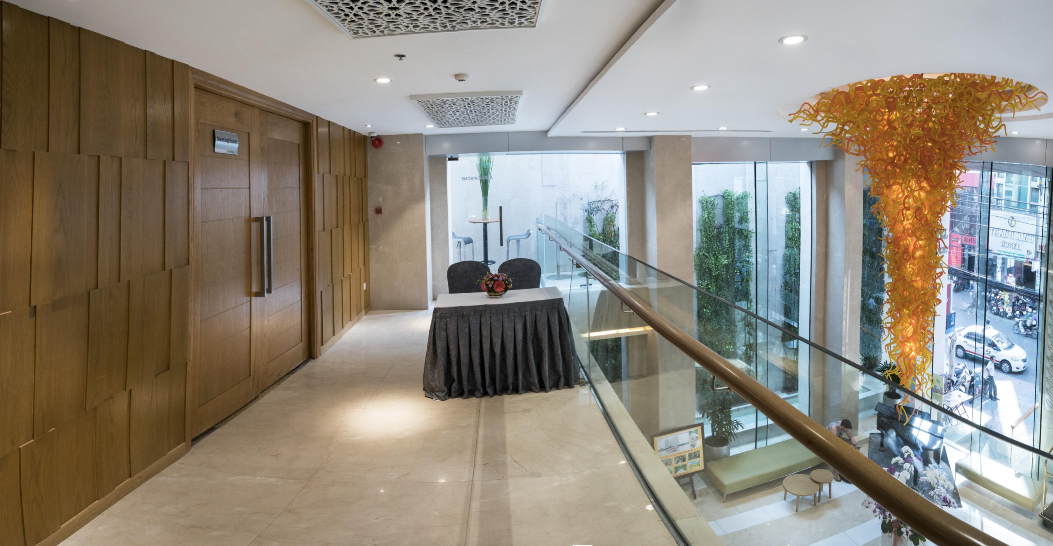 Harmony Saigon Hotel & Spa Хошимин Экстерьер фото