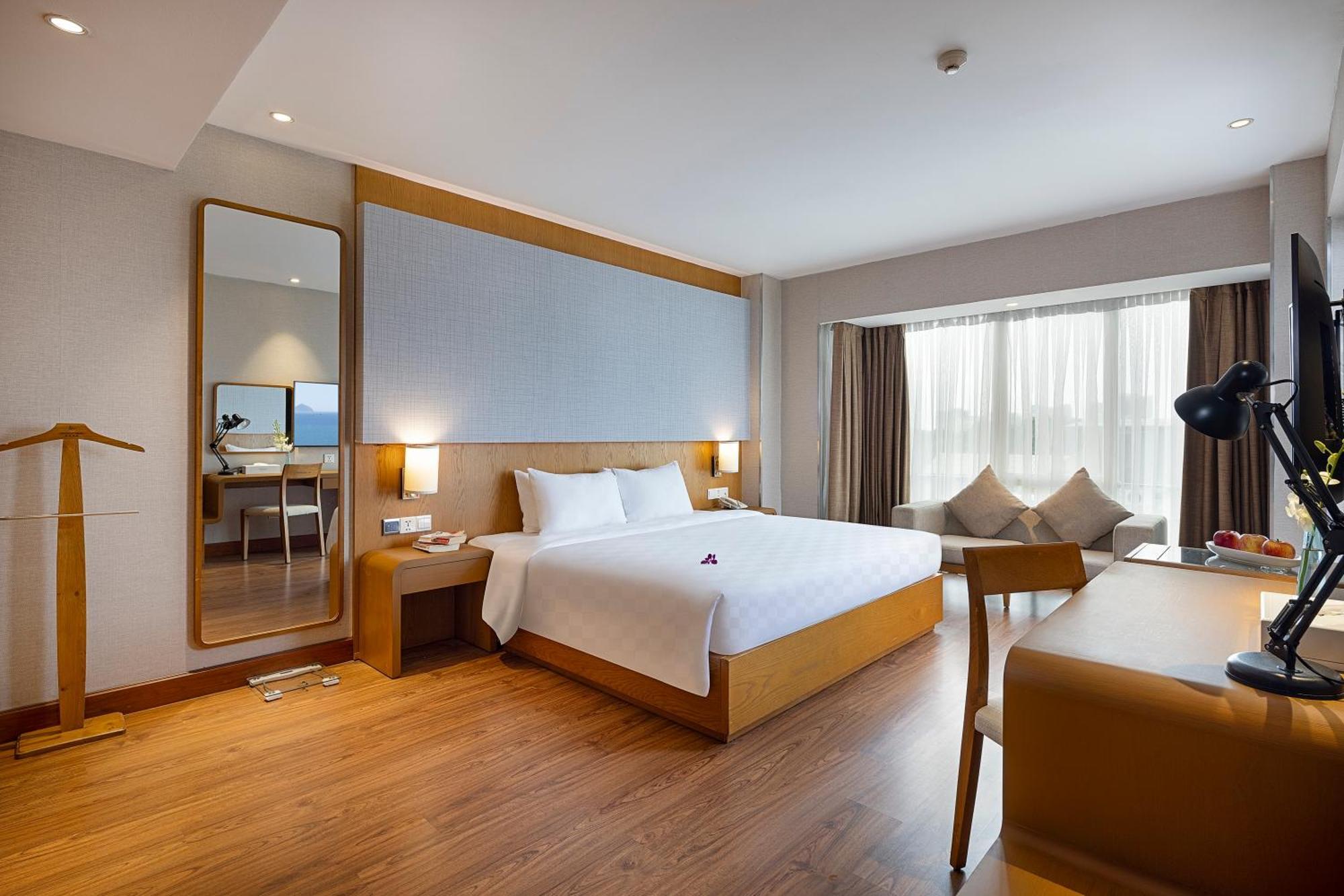 Harmony Saigon Hotel & Spa Хошимин Экстерьер фото