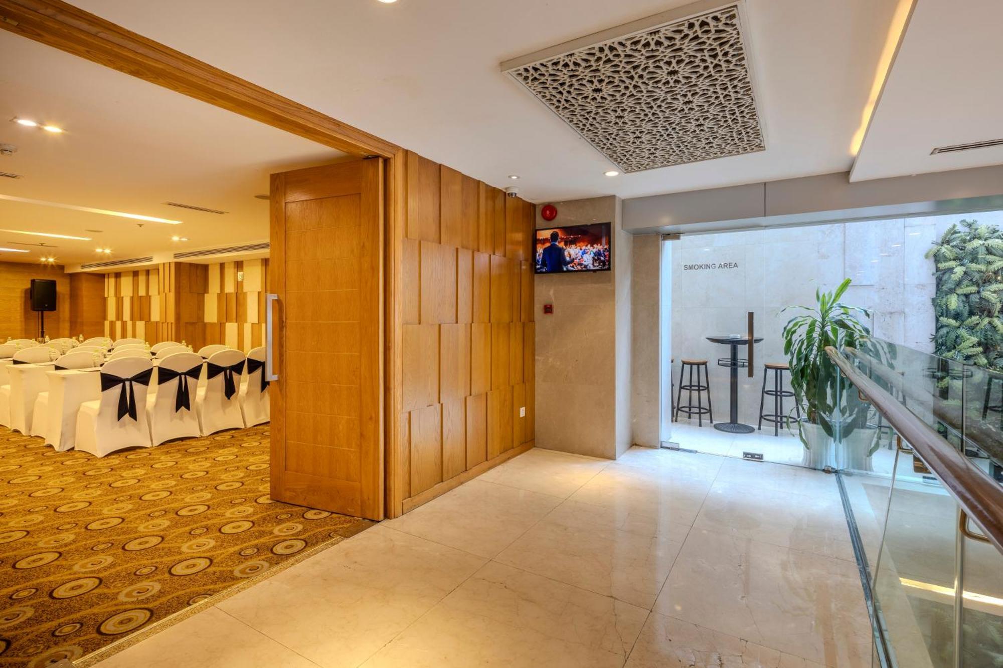 Harmony Saigon Hotel & Spa Хошимин Экстерьер фото
