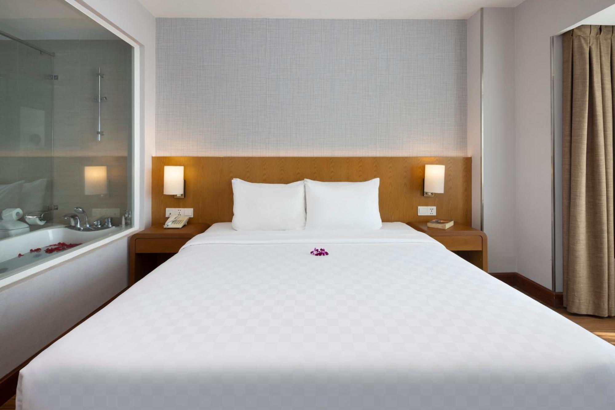 Harmony Saigon Hotel & Spa Хошимин Экстерьер фото